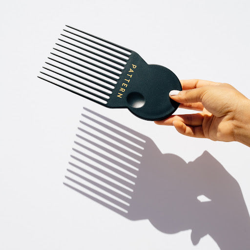 Plastic hair pick
